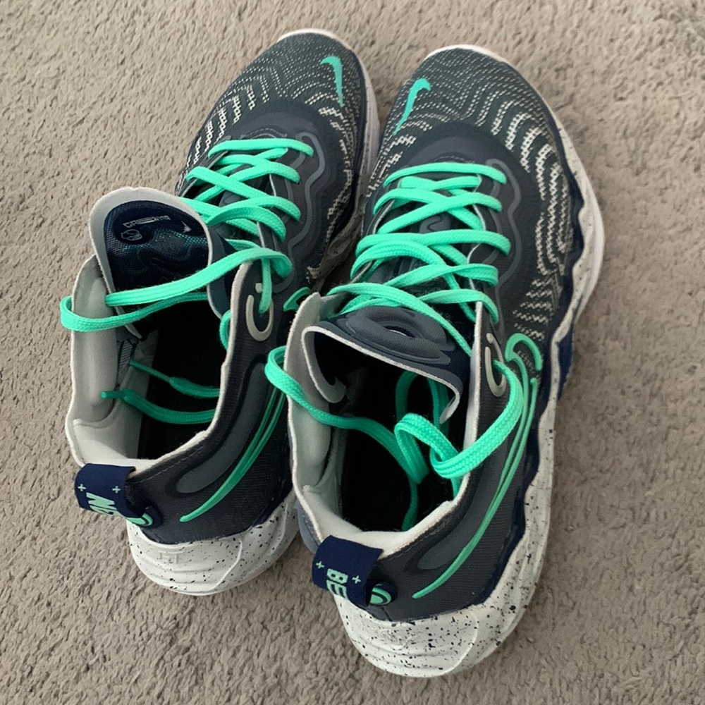 Nike Air Zoom G.T. Run